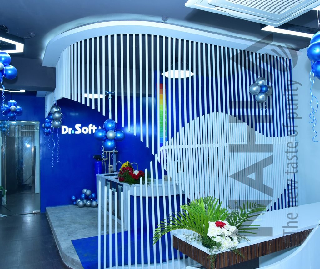 Nahla Water Experience Center showroom with fluted wave wall